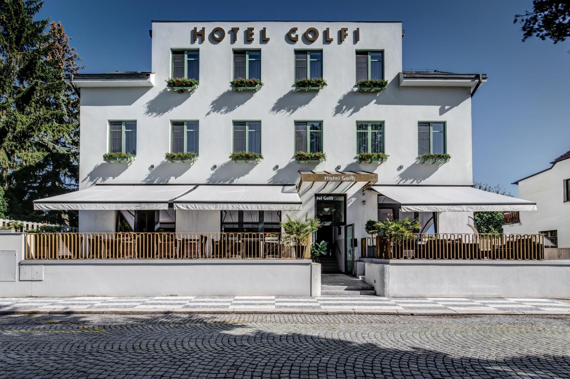 Hotel Golfi Poděbrady Exterior foto